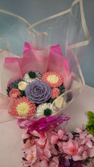 Blushing Beauty Regular Bouquet Cake - 750 grams / (7 cupcakes)