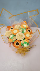 Golden Harvest Large Bouquet Cake - 1300 grams / (12 cupcakes)