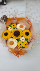 Sunny Delight Regular Bouquet Cake - 750 Grams / (7 cupcakes)