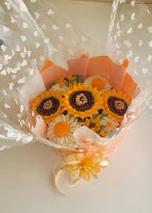 Vibrant Harmony Regular Bouquet Cake - 750 Grams / (7 cupcakes)