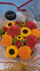 Autum Radiance Large Bouquet Cake - 1300 Grams / (12 cupcakes)