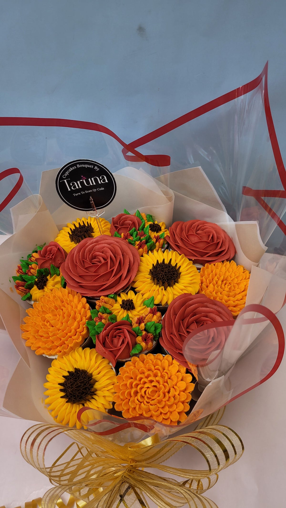 Autum Radiance Large Bouquet Cake - 1300 Grams / (12 cupcakes)