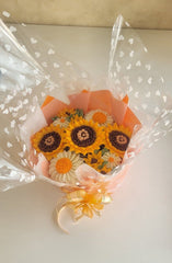 Vibrant Harmony Regular Bouquet Cake - 750 Grams / (7 cupcakes)