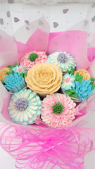 Pastel Perfection Regular Bouquet Cake - 750 grams / (7 cupcakes)